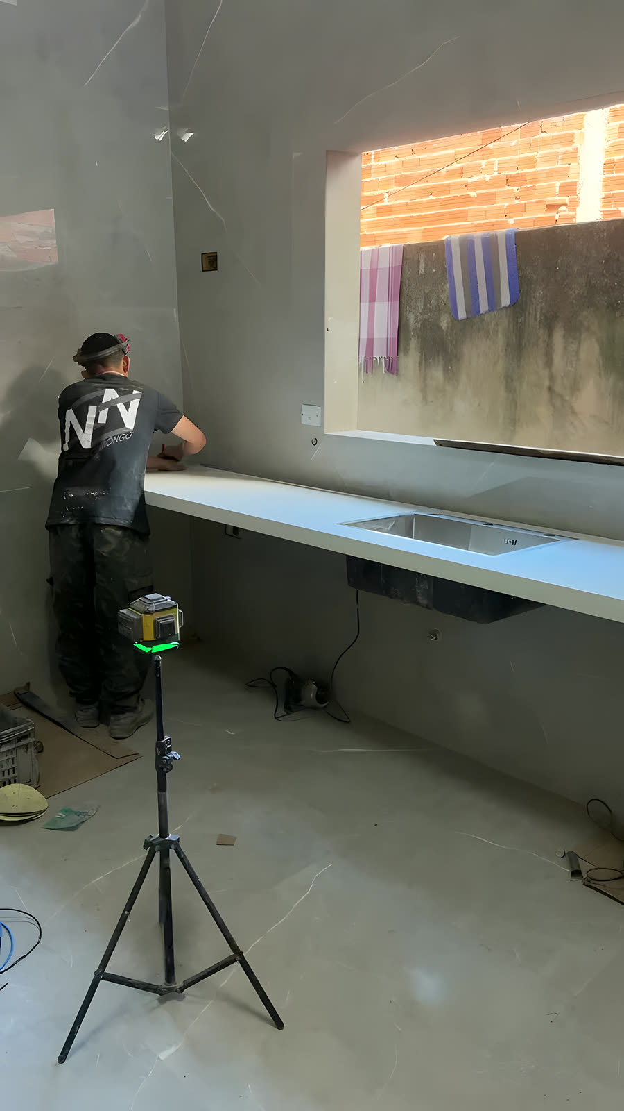 Instalação nivelada a laser