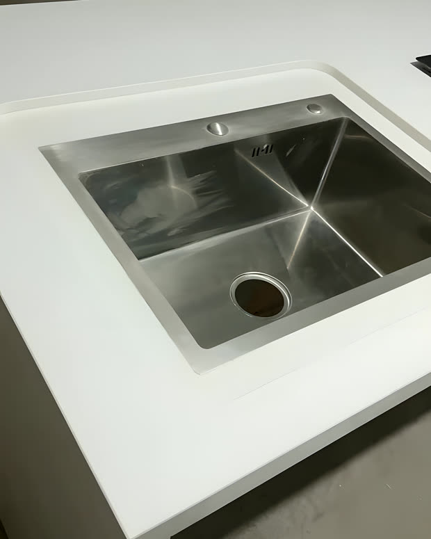 Bancada em quartzo branco